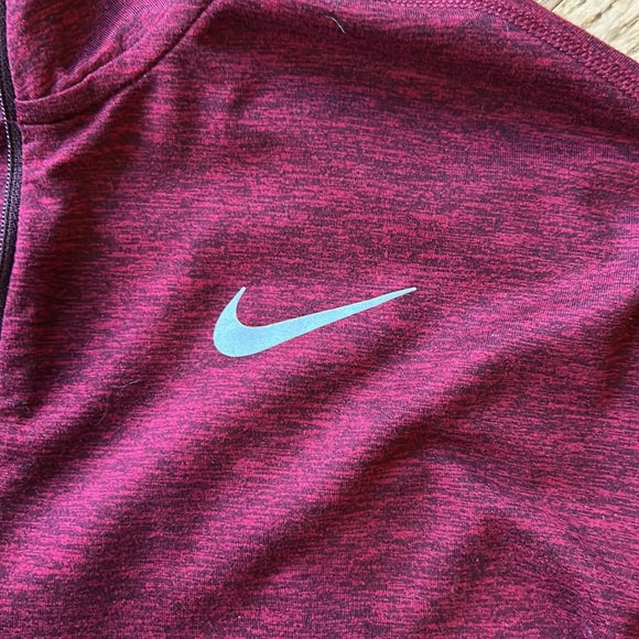 Nike top size xs - Picture 6 of 7